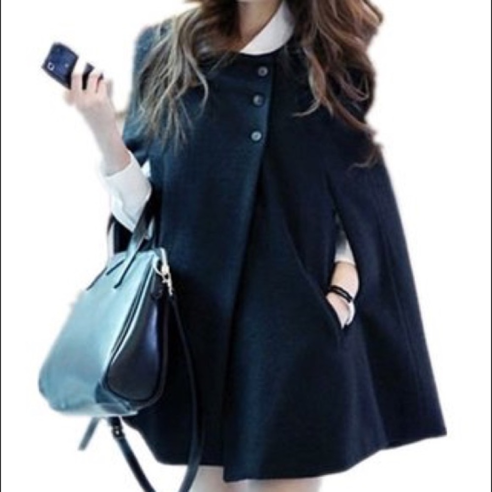 Sleeveless short cape coat